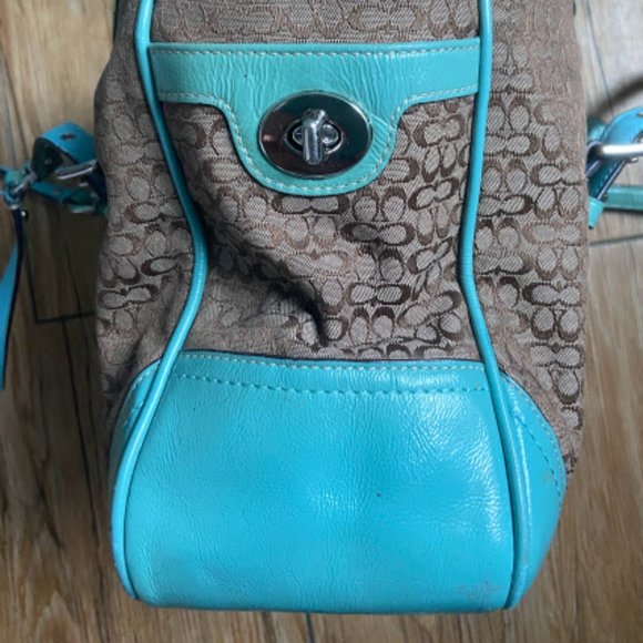 Coach Gallery Signature Jacquard, Tan Patent Satchel Shoulder Bag #D0878-F12346 - Picture 6 of 7